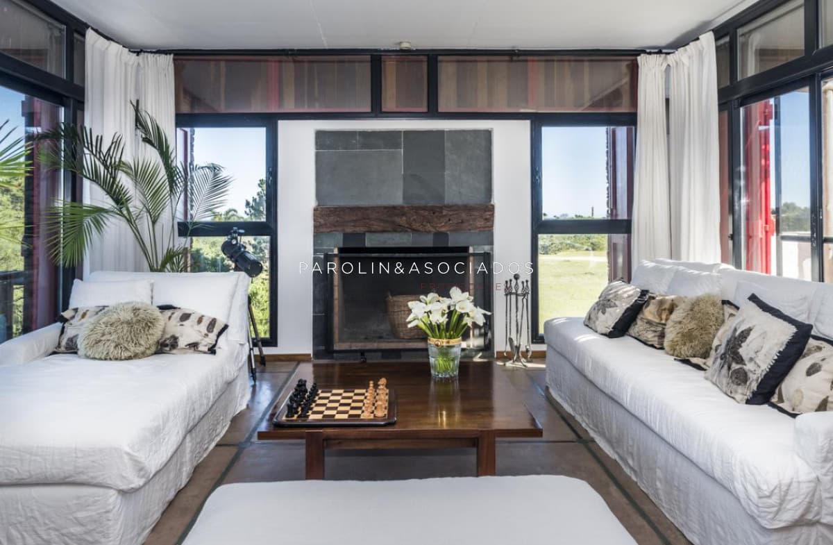 Casa en Venta de 4 Dormitorios en Village del Faro, José Ignacio