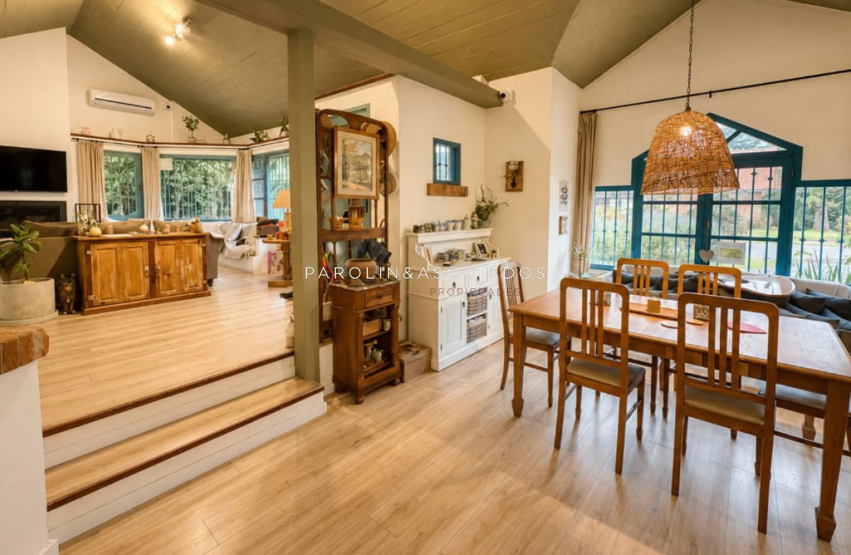 Casa en Alquiler Temporario de 4 Dormitorios en Rincon del Indio, Punta del Este