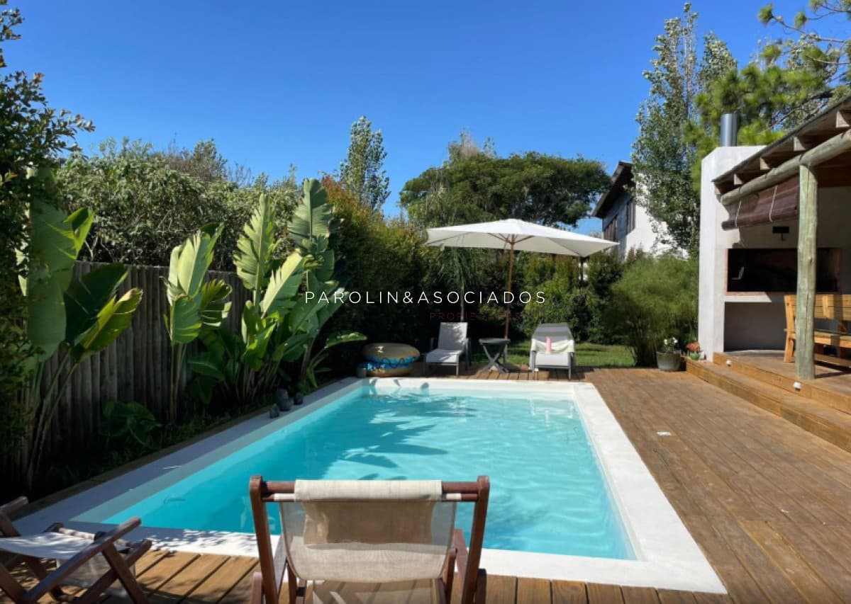 Casa en venta de 4 dormitorios, Manantiales, Punta del Este