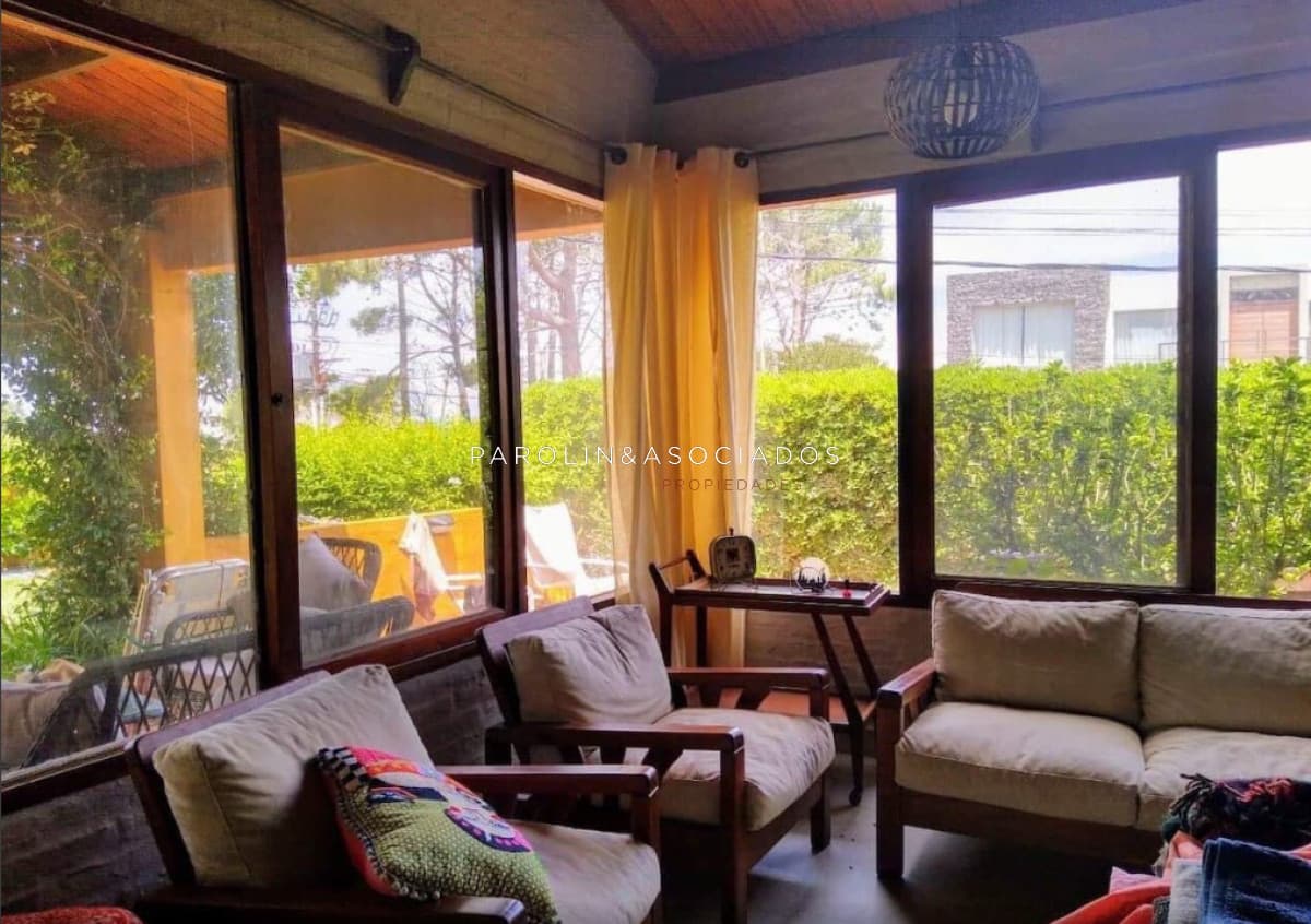 Casa de 4 dormitorios en venta en Montoya, La Barra, Punta del Este