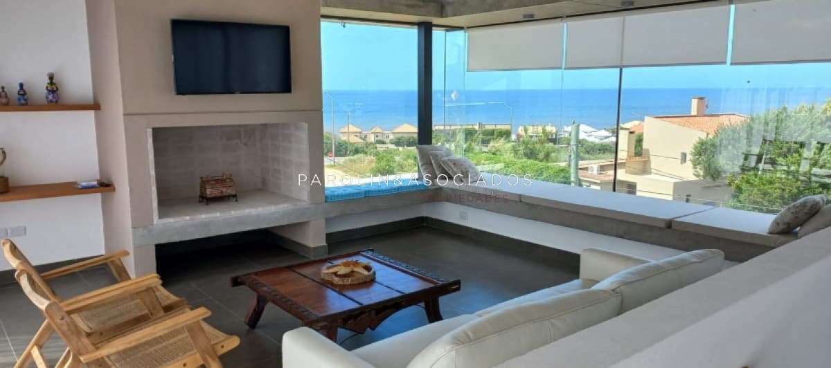 Venta de casa 3 dormitorios en el Chorro, Manantiales.