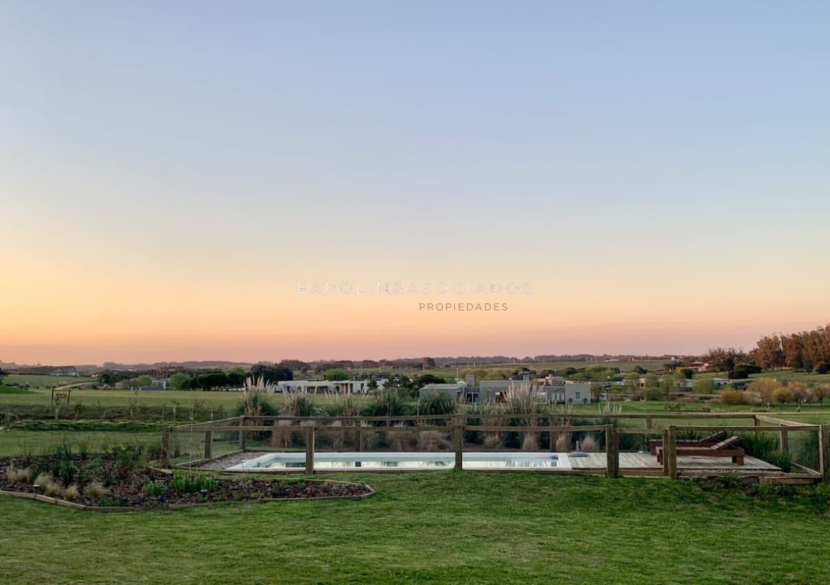 Casa en Venta de 4 Dormitorios en Pueblo Mio, Punta del Este