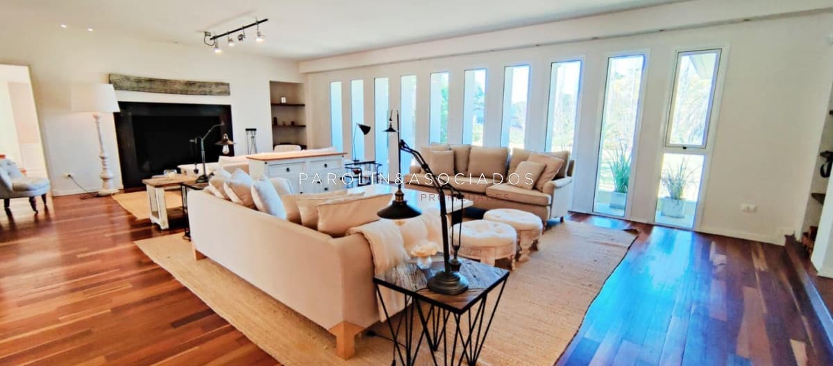 Casa en Venta de 6 Dormitorios en San Rafael, Punta del Este