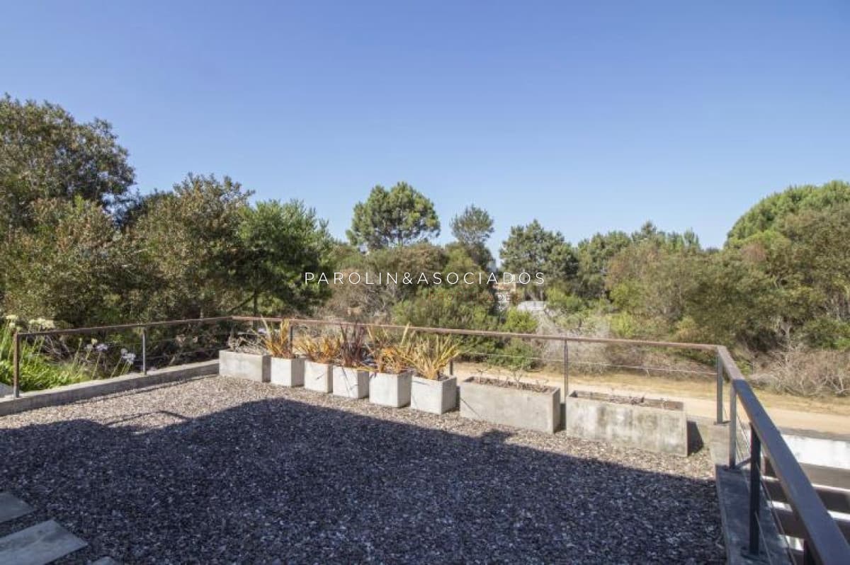 CASA EN VENTA DE 3 DORMITORIOS EN JOSE IGNACIO