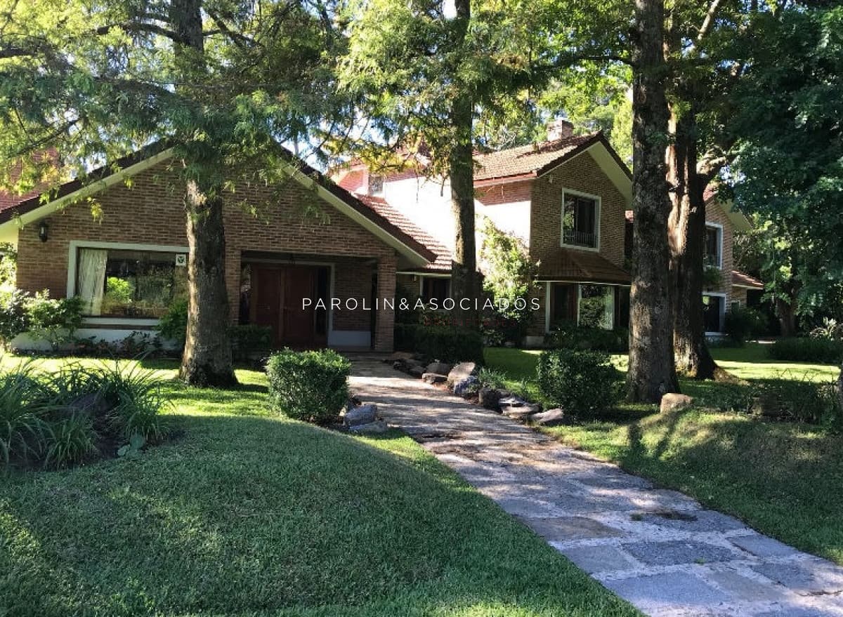 Hermosa casa en venta en Rincón del Indio, Punta del Este.