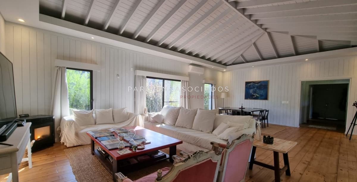 Casa en Venta de 3 Dormitorios en San Vicente, José Ignacio