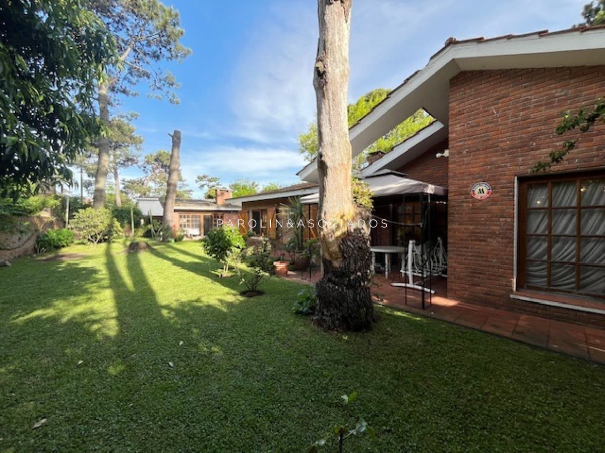 Casa en venta de 3 dormitorios, Pinares, Punta del Este