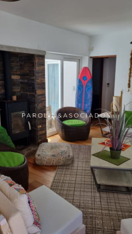 Casa En Venta Ubicada en La Barra Con Vista Al Mar