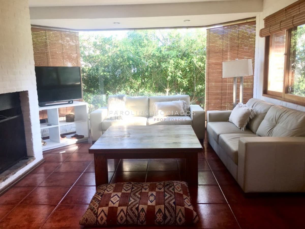 Casa en venta de 3 dormitorios en Montoya, Punta del Este.
