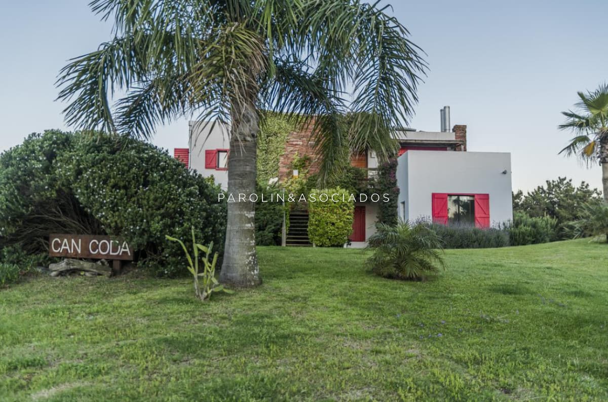 Casa en Venta de 4 Dormitorios en Village del Faro, José Ignacio