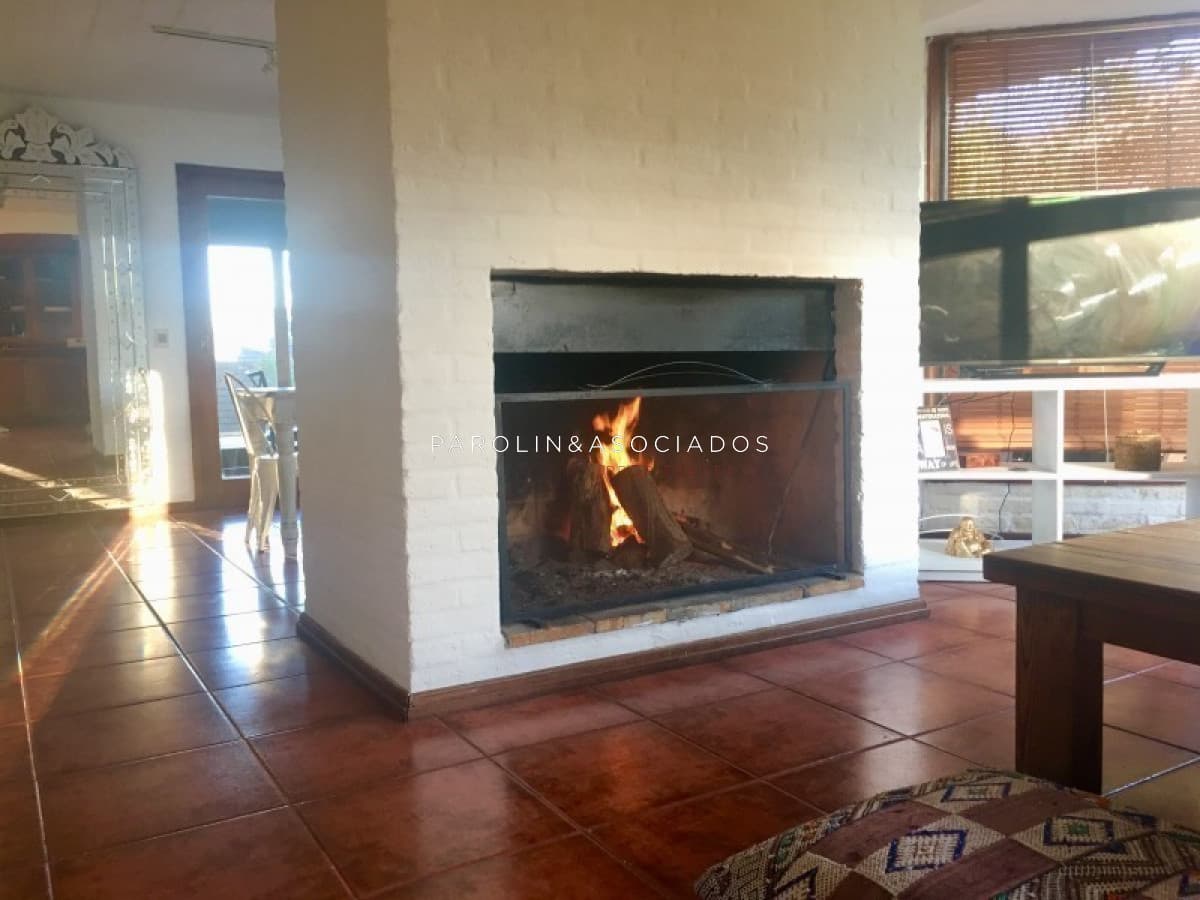 Casa en venta de 3 dormitorios en Montoya, Punta del Este.