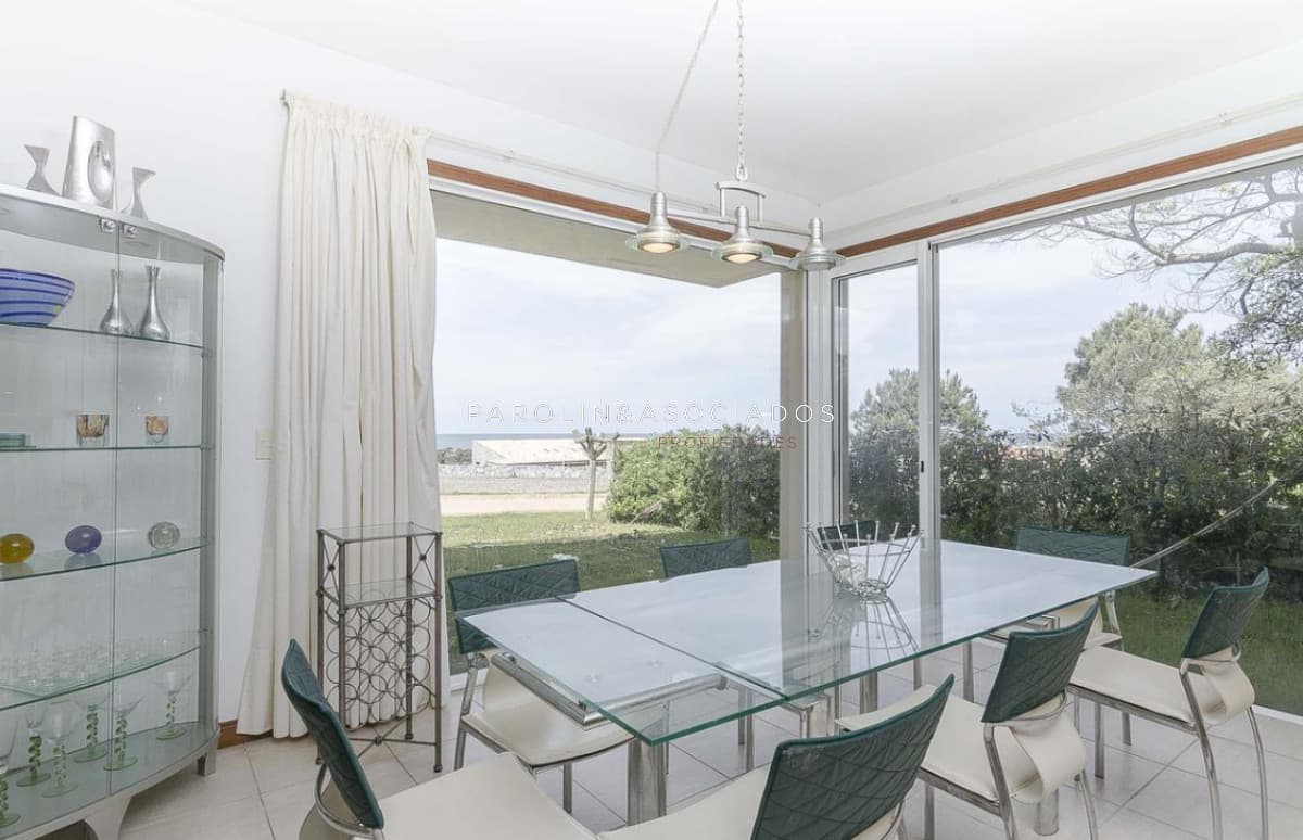 Casa en Venta de 4 Dormitorios en Club del Mar, José Ignacio