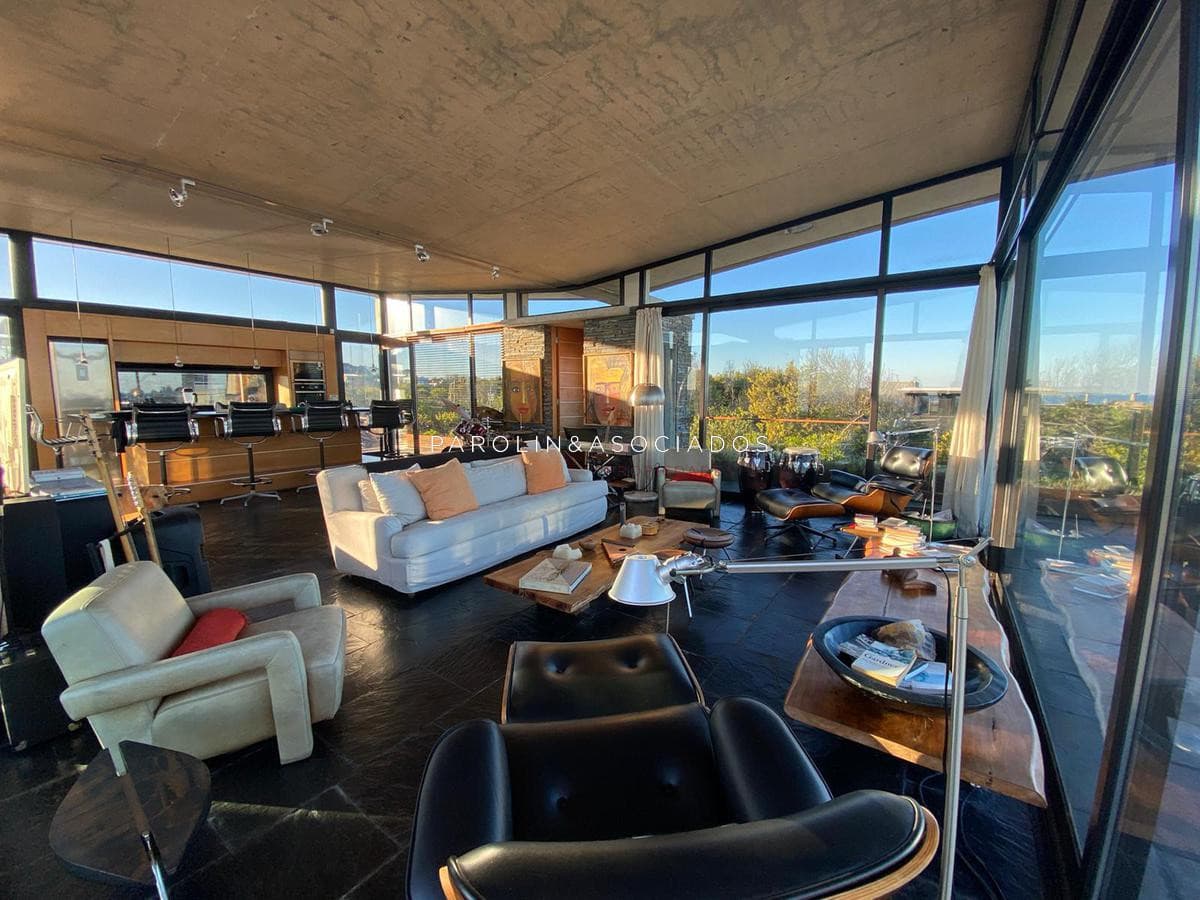 Casa en venta de 3 dormitorios en Punta Piedras, Punta del Este.