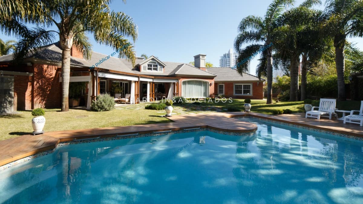 Magnífica propiedad en venta de 4 dormitorios en Mansa, Punta del Este.