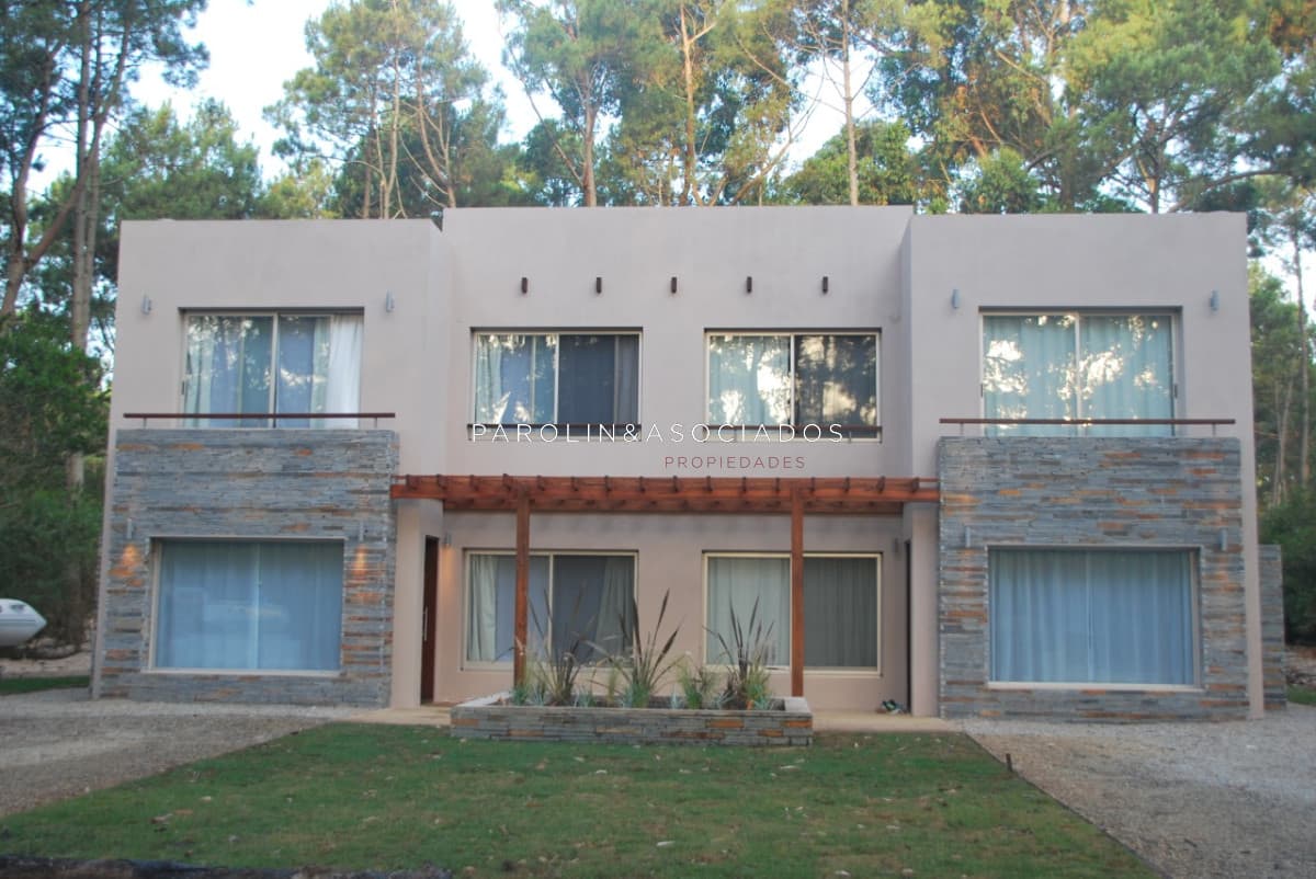 Casa en venta de 4 dormitorios en Solanas, Punta del Este.