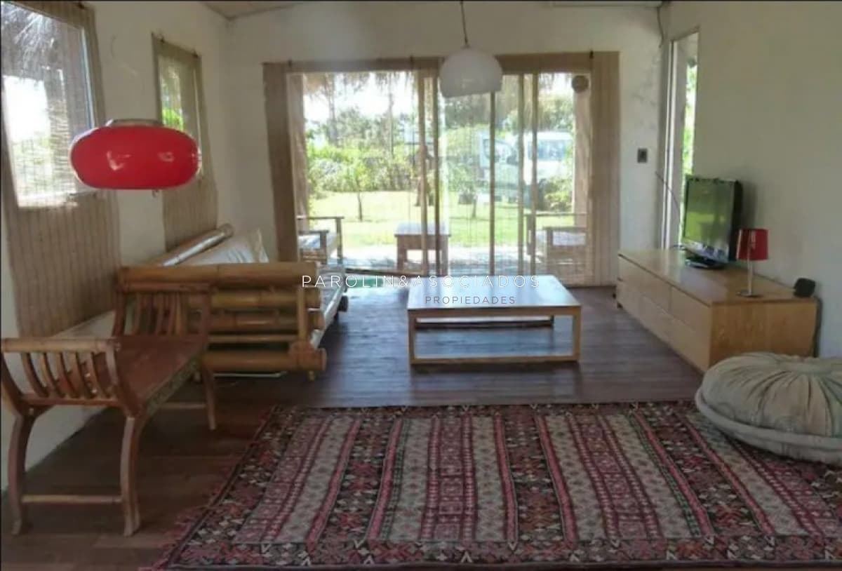 Casa en Venta de 3 Dormitorios en La Barra, Punta del Este