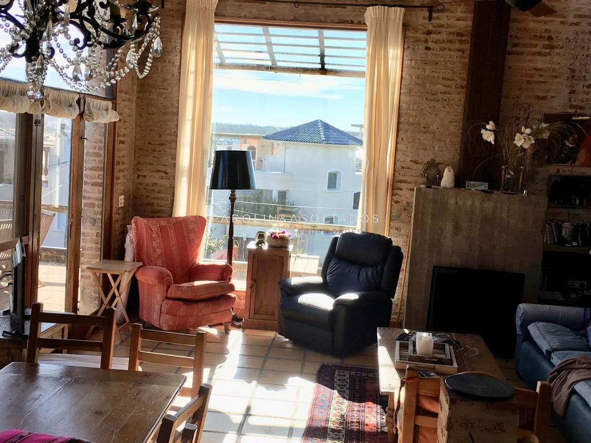 Casa en venta de 4 dormitorios en Manantiales, Punta del Este.
