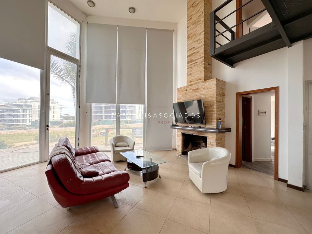 Excelente casa en venta de 5 dormitorios en Manantiales, Punta del Este.