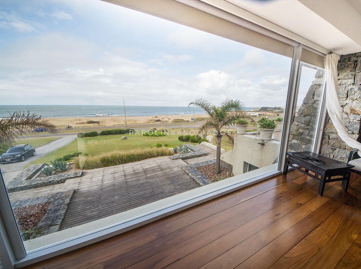 Casa en venta de 3 dormitorios en Montoya, Punta del Este.