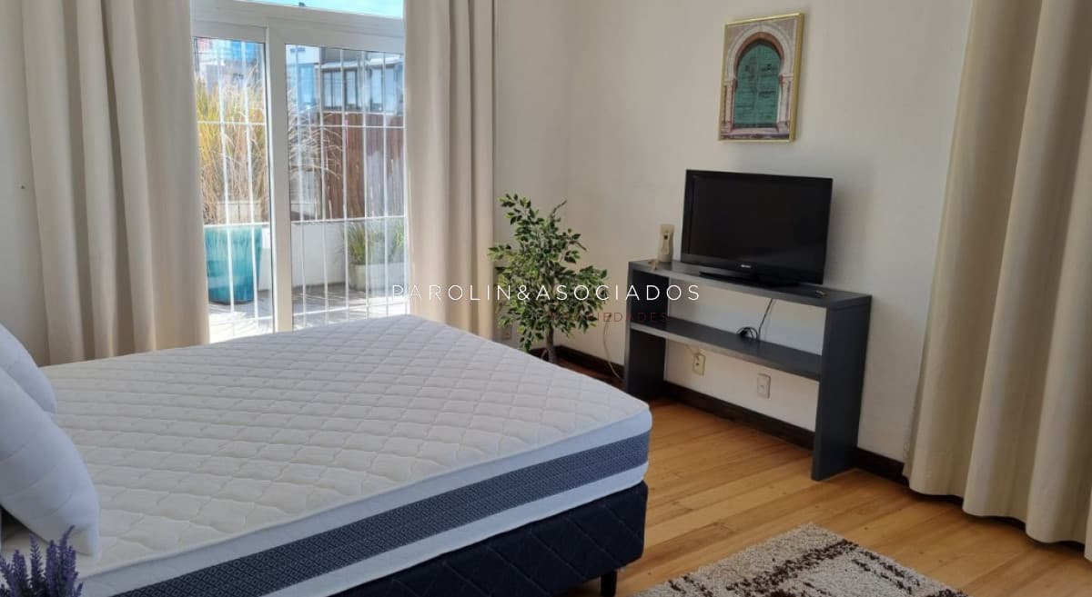 Casa En Venta Ubicada en La Barra Con Vista Al Mar