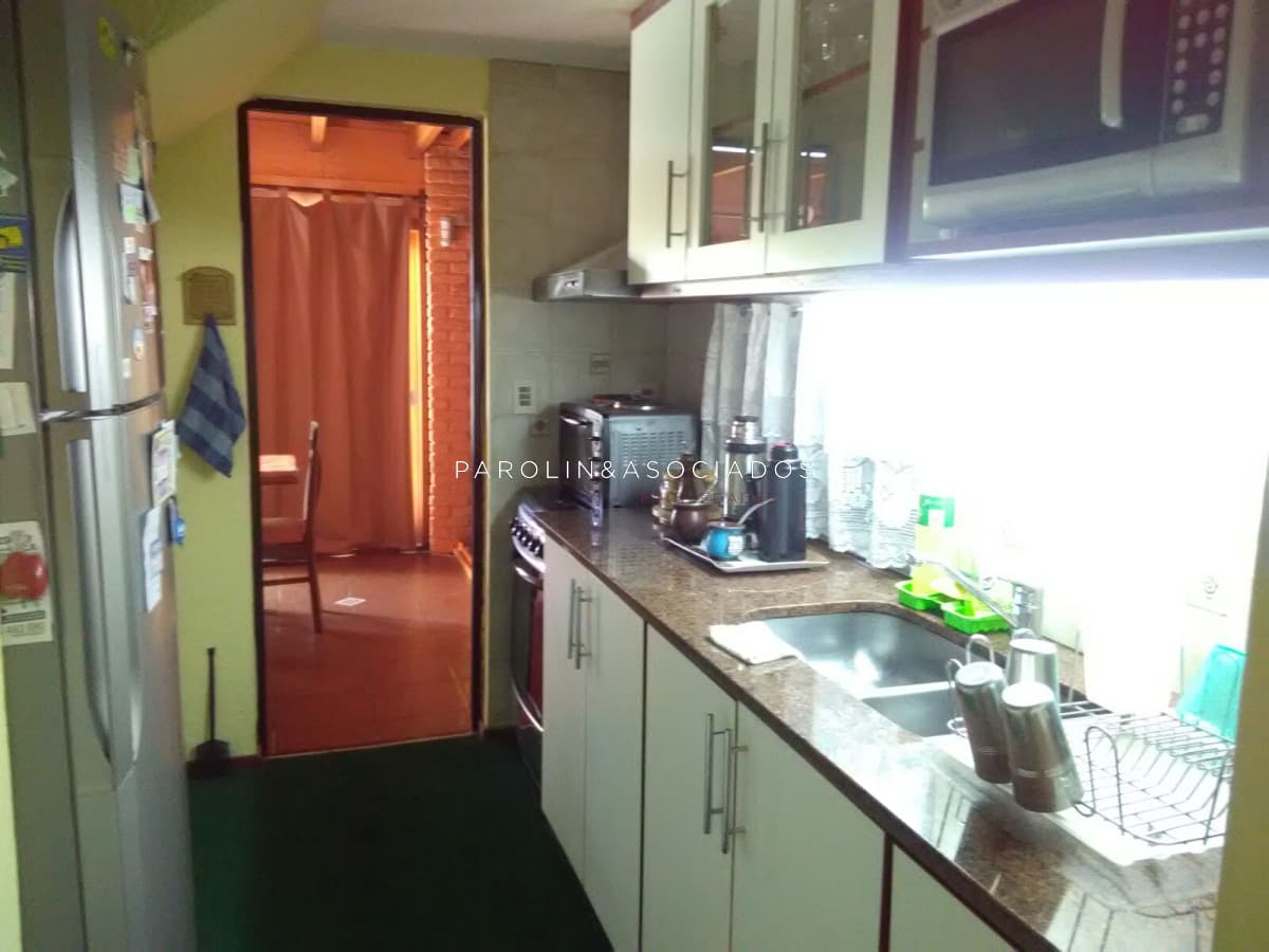 Casa de 3 dormitorios en venta en Pinares, Punta del Este.