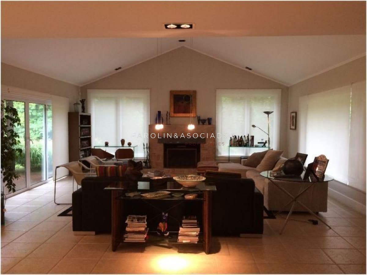Casa en venta de 4 dormitorios en Punta del Este.