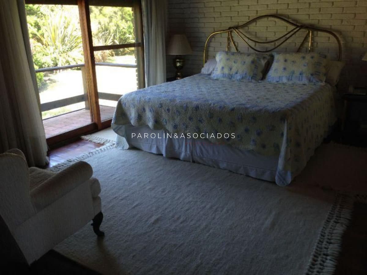 Casa en venta de 5 dormitorios en Mansa, Punta del Este.