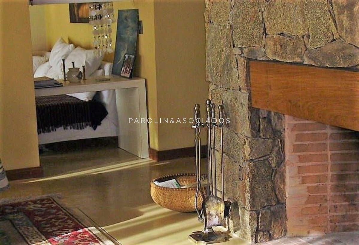 Moderna casa en venta de 3 dormitorios en Punta del Este.