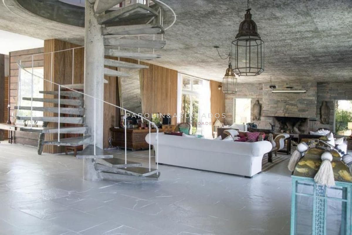 Casa en venta de 4 dormitorios en José Ignacio, Punta del Este.