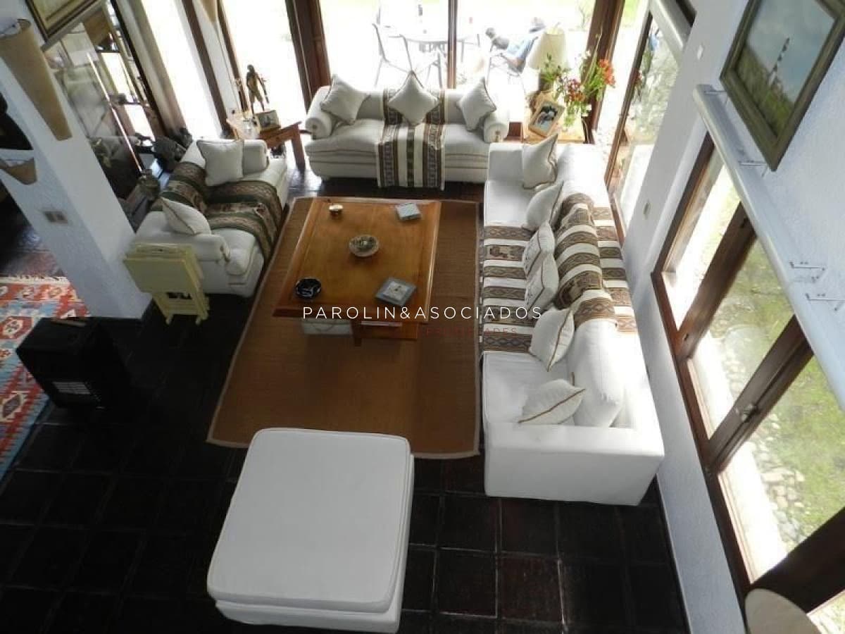 Casa en venta de 4 dormitorios en el Golf, Punta del Este.