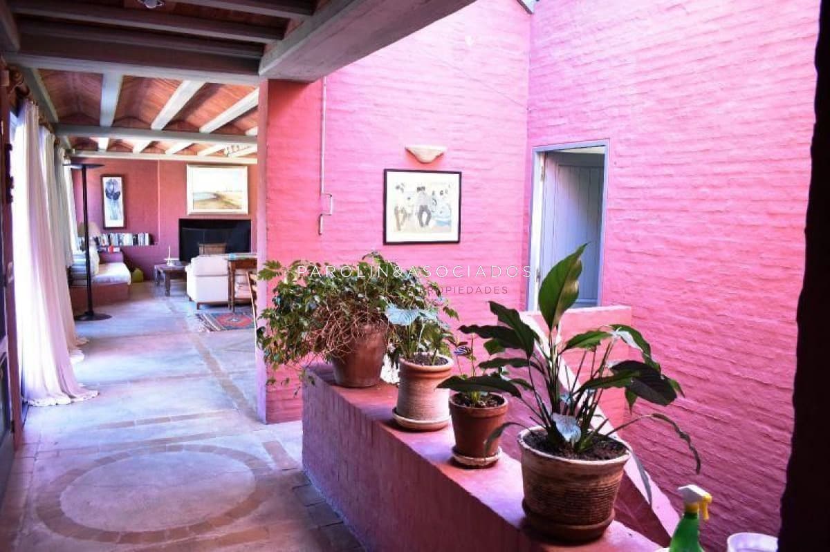 Casa en venta de 3 dormitorios en Rincón del Indio, Punta del Este.