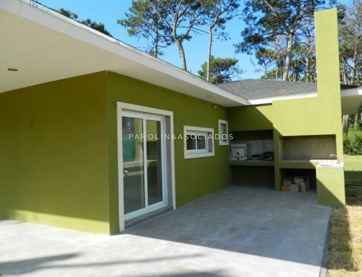 Casa en venta de 3 dormitorios en Arbolada, Punta del Este.