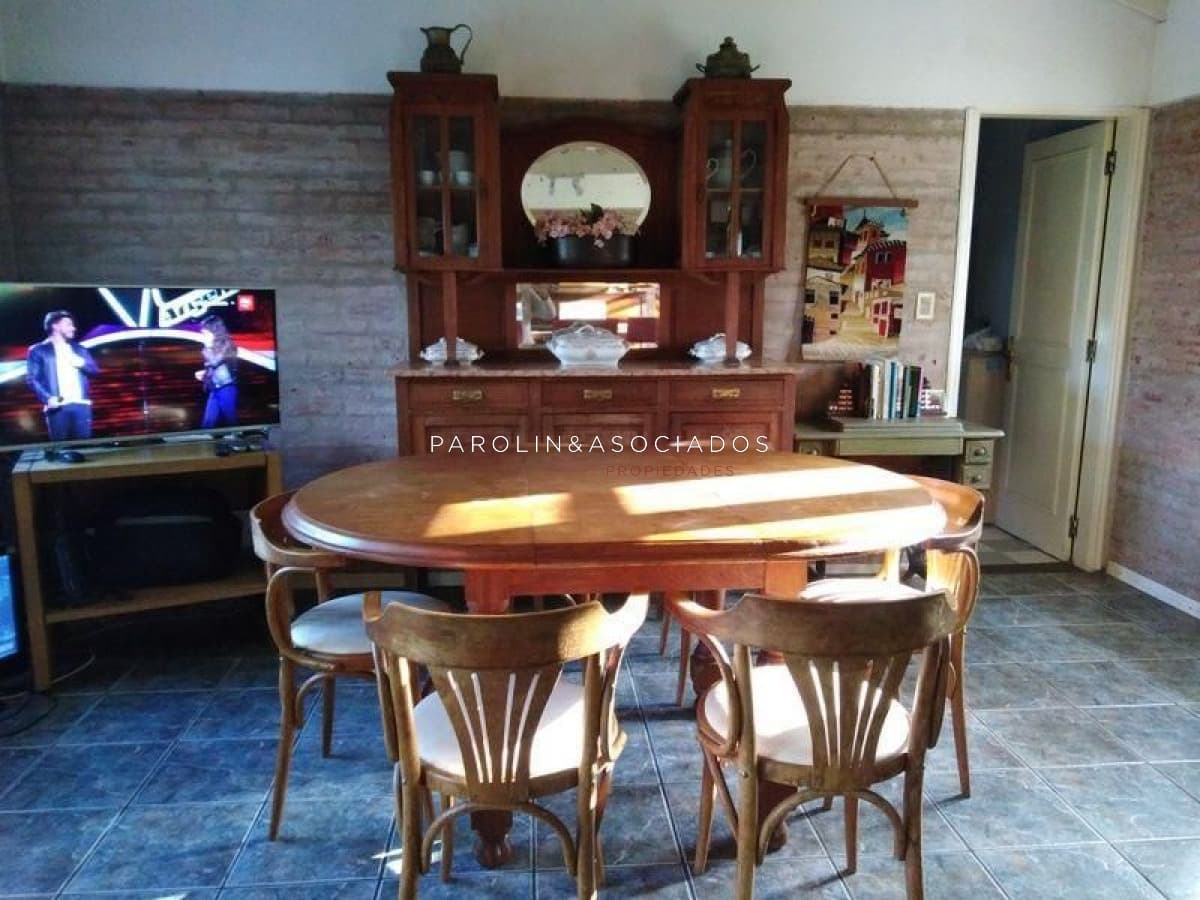 Hermosa casa en venta de 2 dormitorios en Brava, Punta del Este.