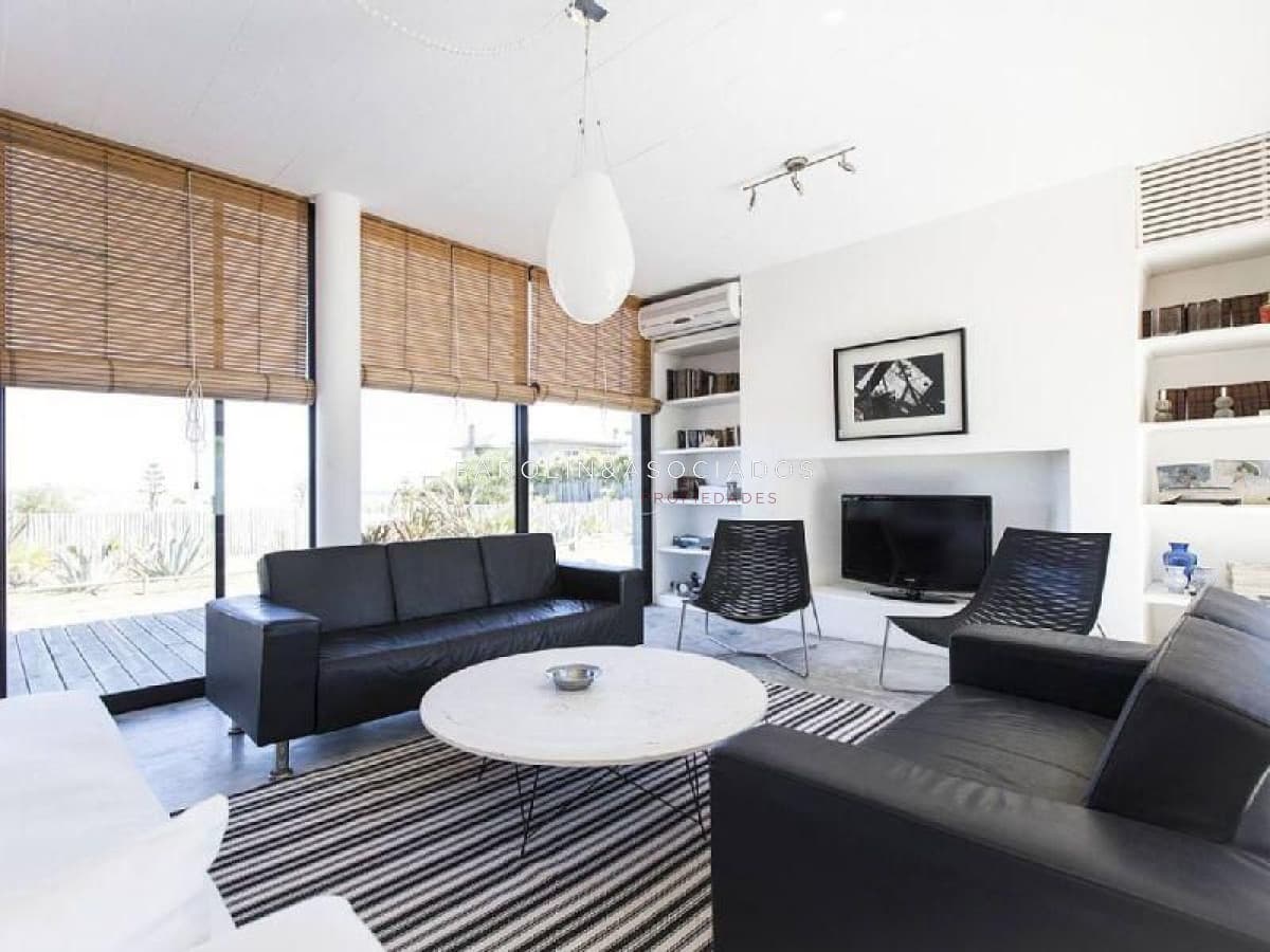 Hermosa casa en venta de 2 habitaciones en Manantiales, Punta del Este.