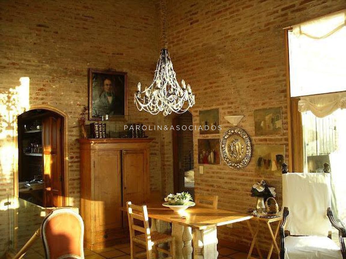 Casa en venta de 4 dormitorios en Manantiales, Punta del Este.