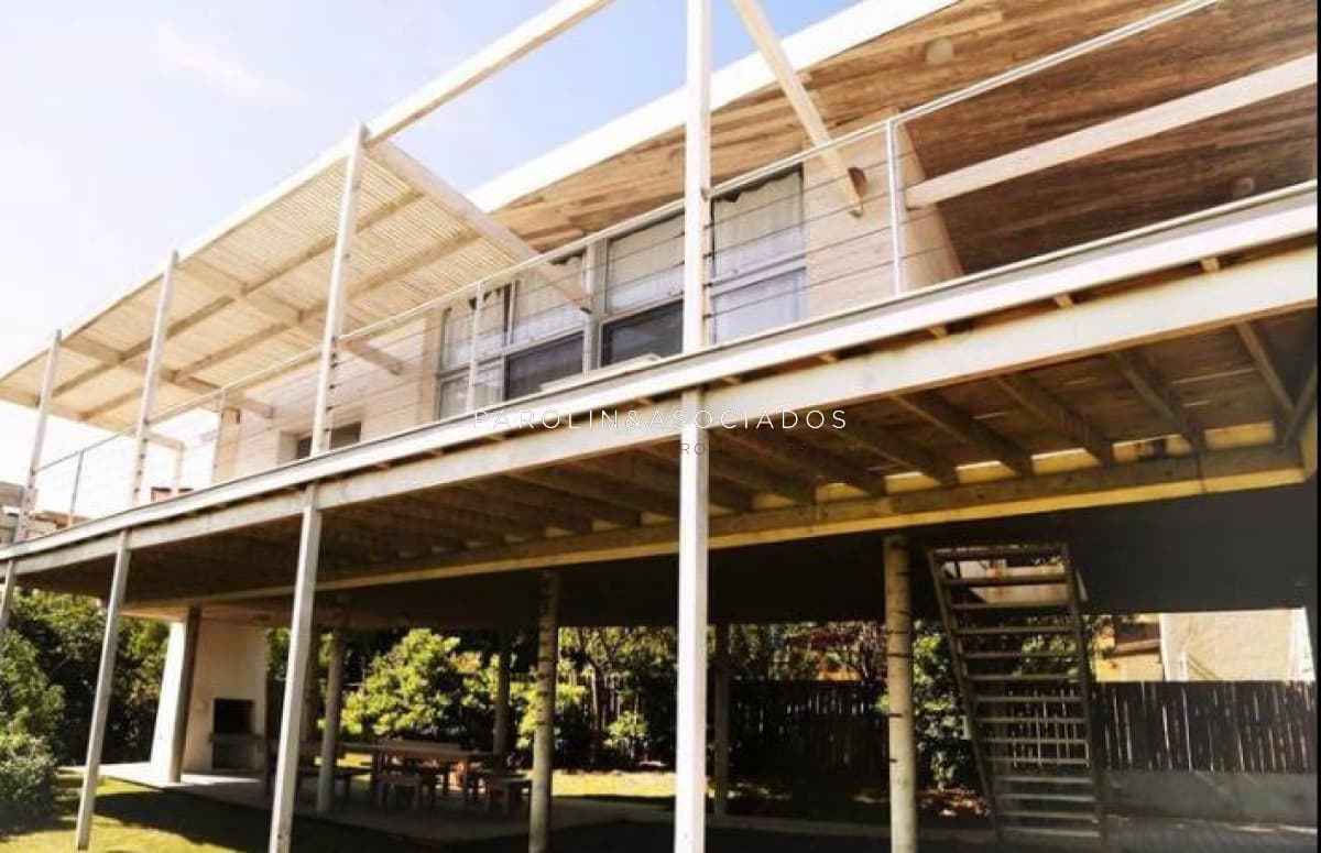 Casa en venta de 4 dormitorios en Manantiales.