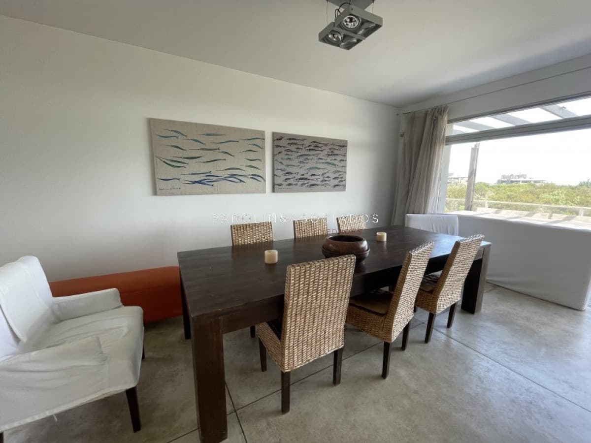 Casa en venta de 3 dormitorios en Manantiales, Punta del Este.