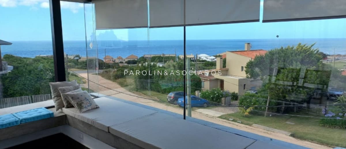 Venta de casa 3 dormitorios en el Chorro, Manantiales.