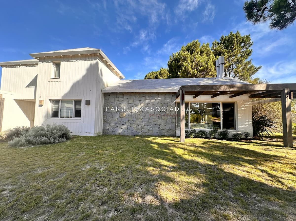 Casa en Venta de 4 Dormitorios en Pinar del Faro, José Ignacio