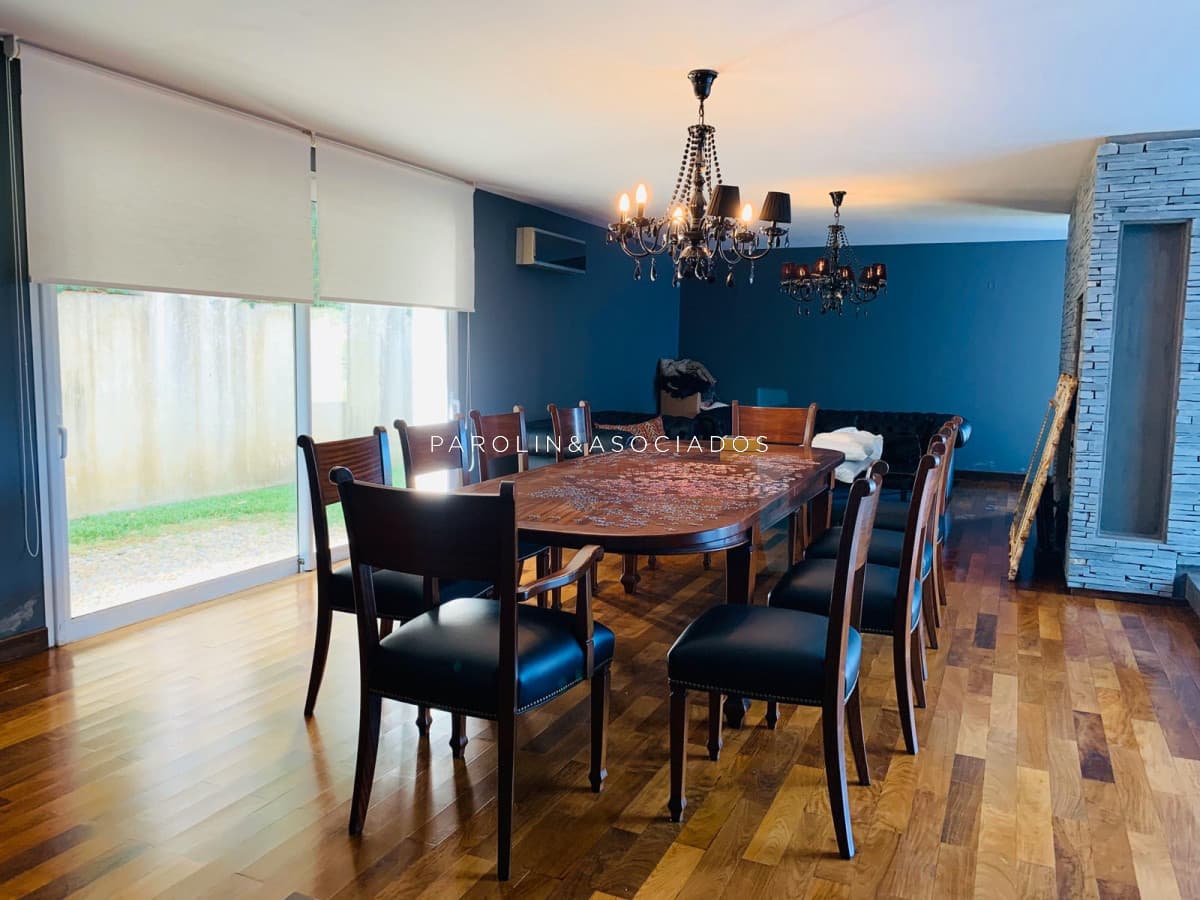 Casa en venta de 4 dormitorios en Mansa, Punta del Este.