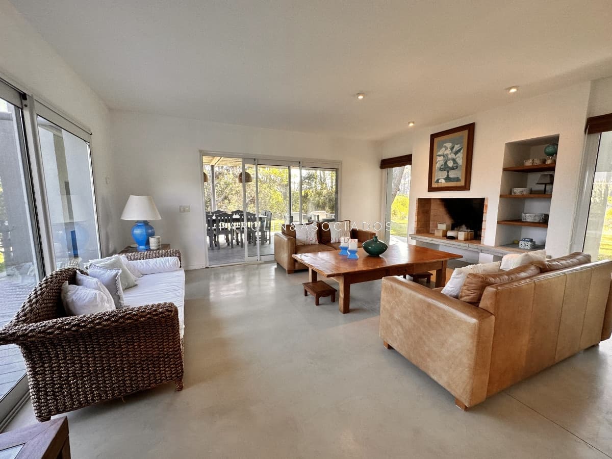 Casa en Venta de 5 Dormitorios en Pinar del Faro