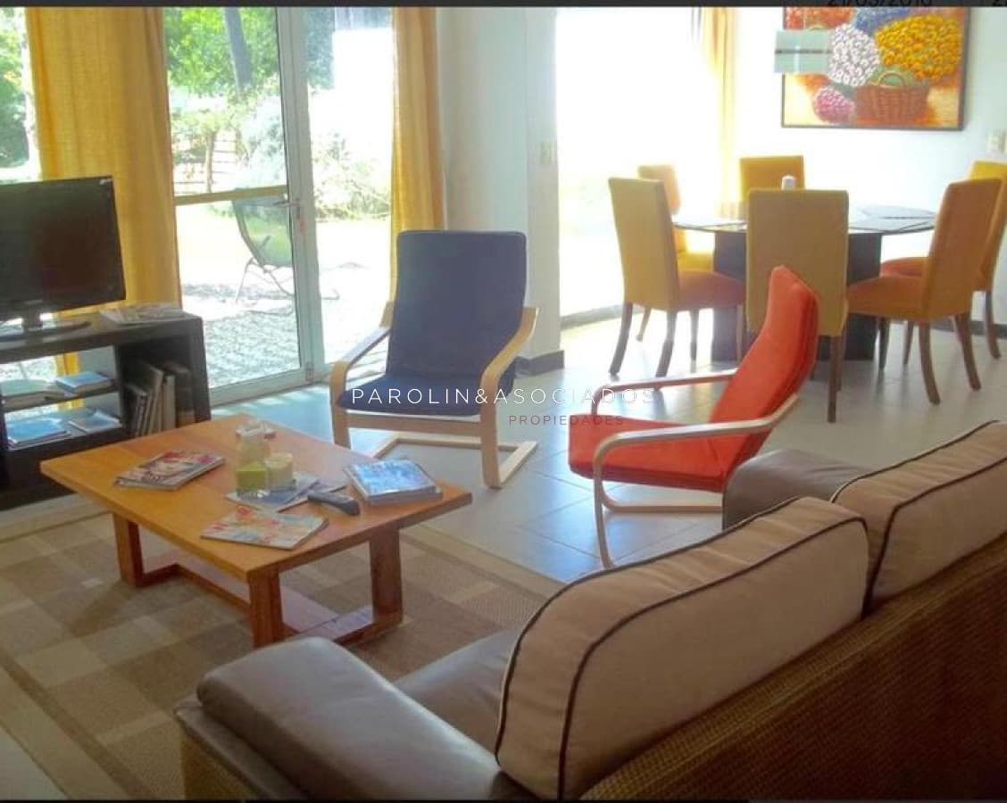 Casa en venta de 3 dormitorios en Montoya, Punta del Este.