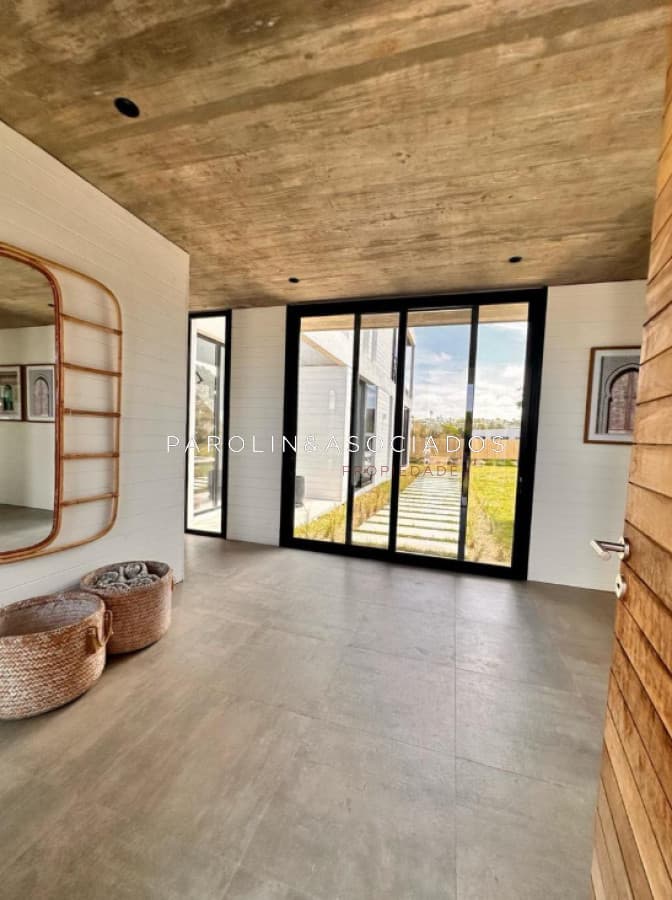 Casa en Venta de 4 Dormitorios en Club del Mar, José Ignacio