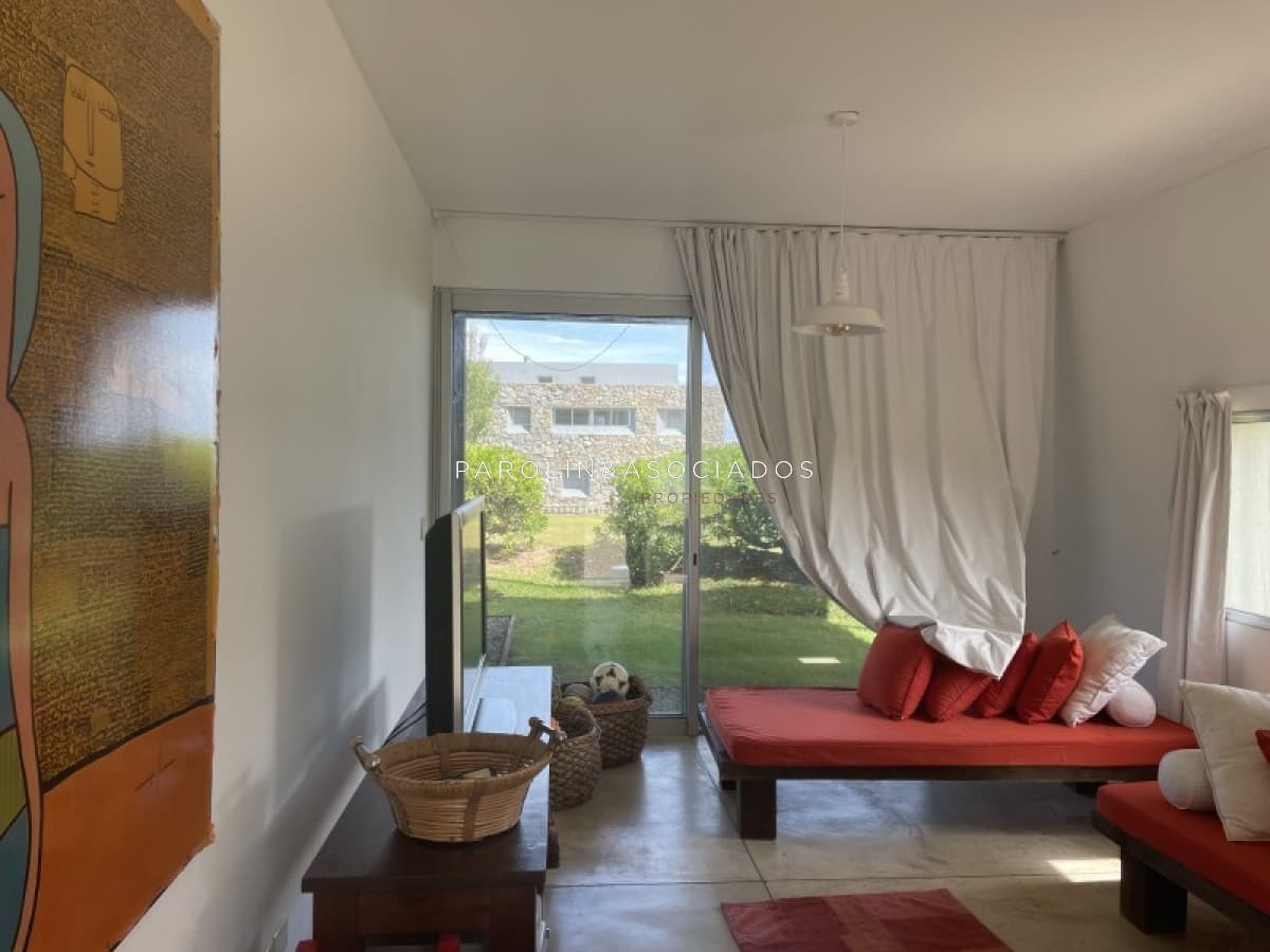 Casa en venta de 3 dormitorios en Manantiales, Punta del Este.