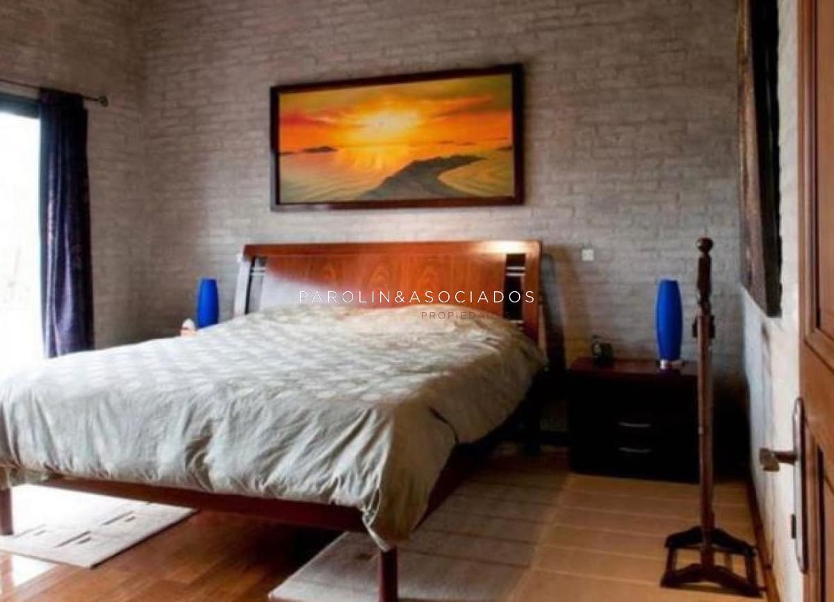CHACRA EN VENTA DE 4 DORMITORIOS EN LA BARRA , PUNTA DEL ESTE