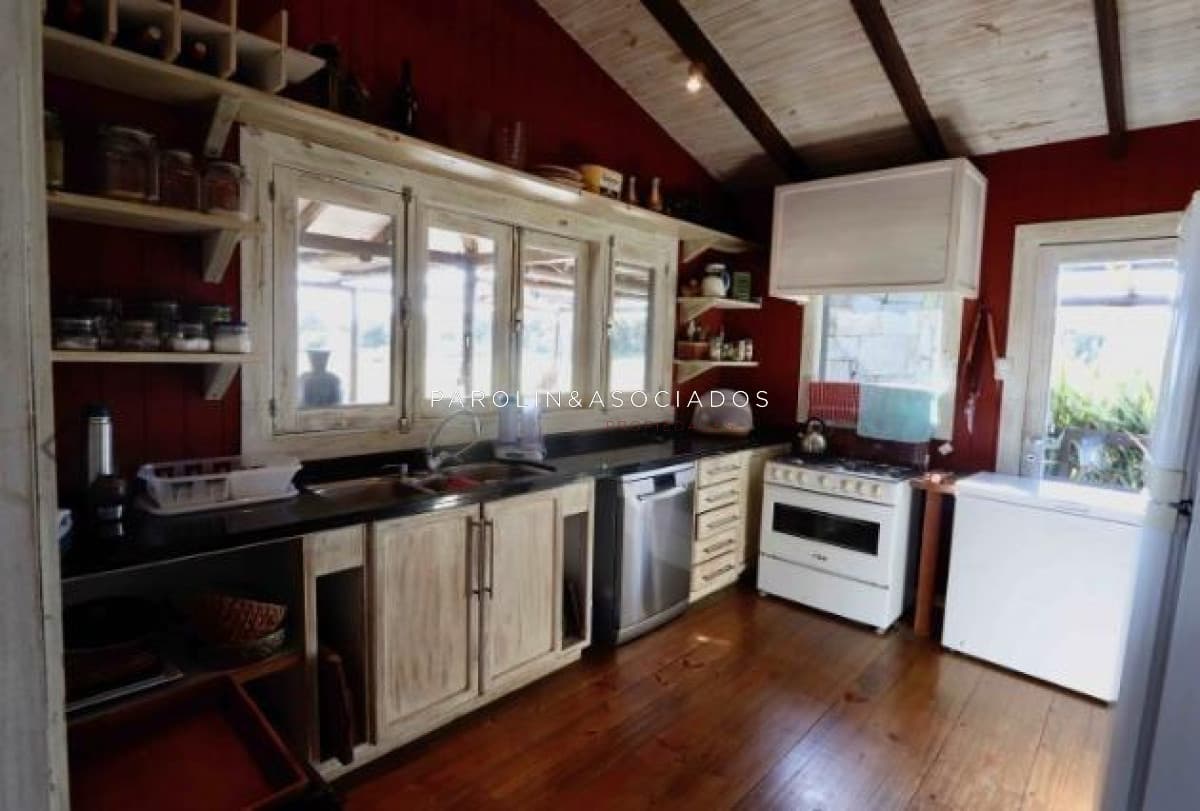 CHACRA EN VENTA DE 4 DORMITORIOS EN JOSE IGNACIO