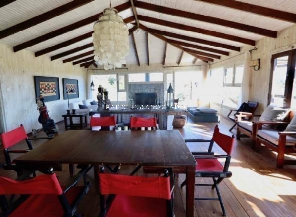 CHACRA EN VENTA DE 4 DORMITORIOS EN JOSE IGNACIO