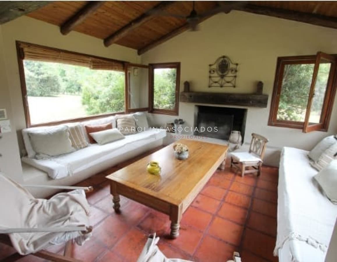 CHACRA EN VENTA DE 5 DORMITORIOS EN JOSE IGNACIO