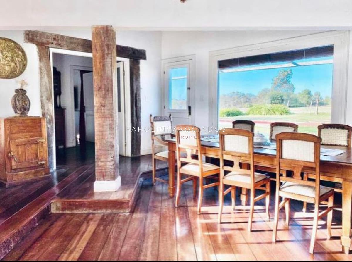 CHACRA EN VENTA DE 3 DORMITORIOS EN LA BARRA , PUNTA DEL ESTE