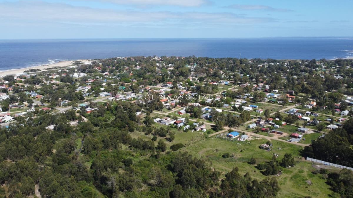 Terreno apto para fraccionamiento en Piriapolis!